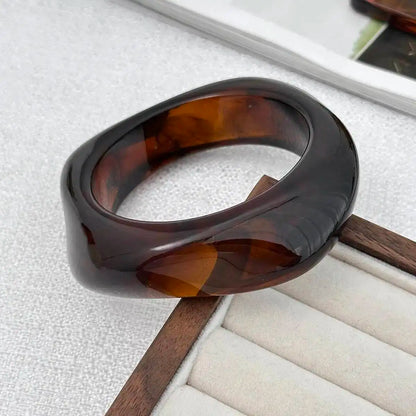 Taya Resin Acrylic Bangle