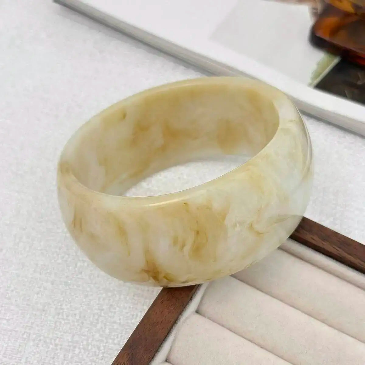 Taya Resin Acrylic Bangle
