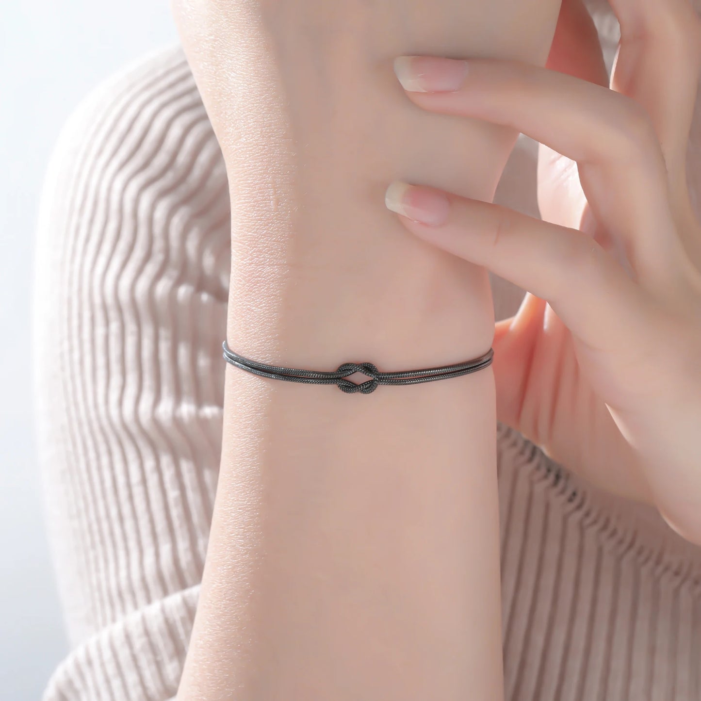 Fen Knot Double Chain Bracelet
