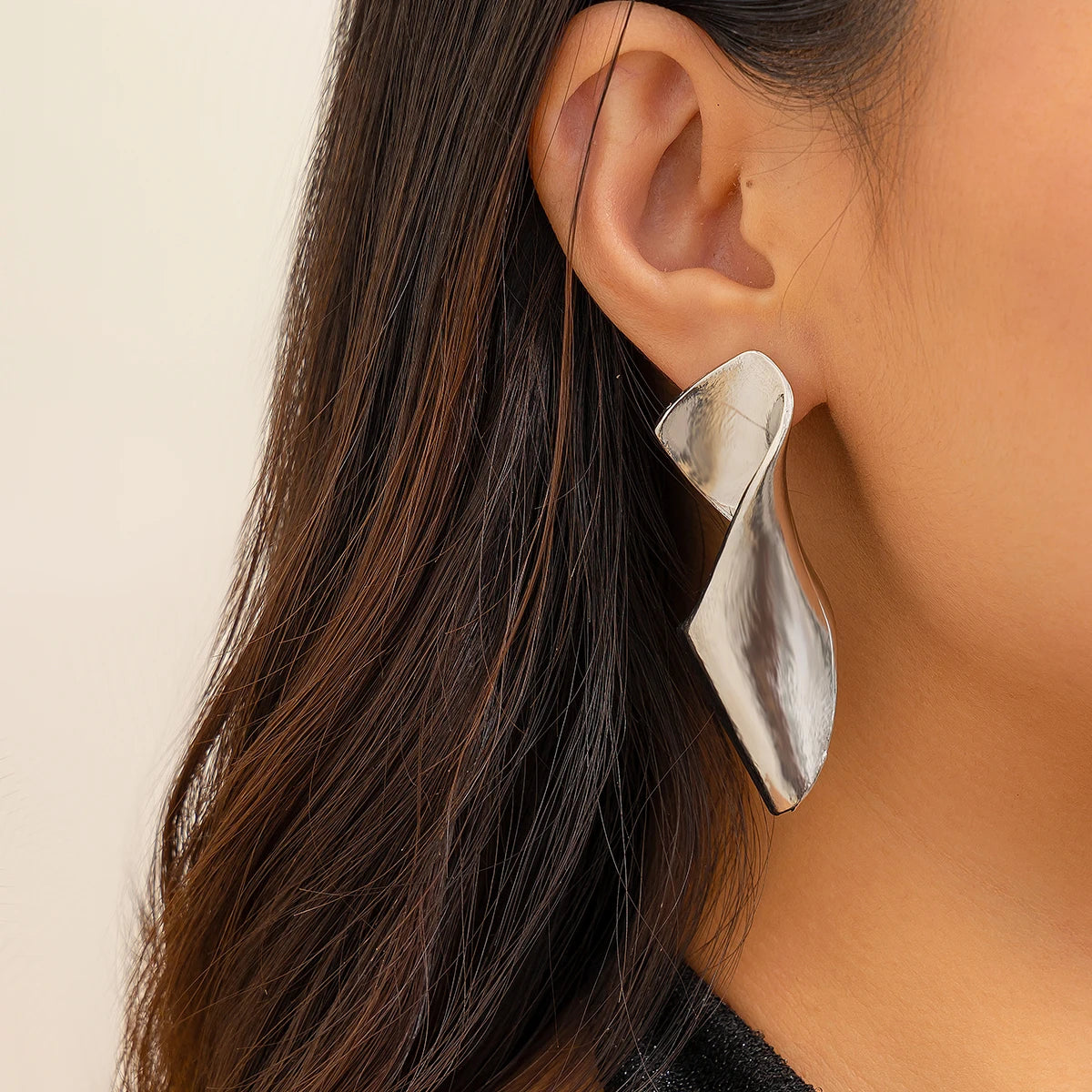 Ludovica Geometric Twisted Stud Earrings