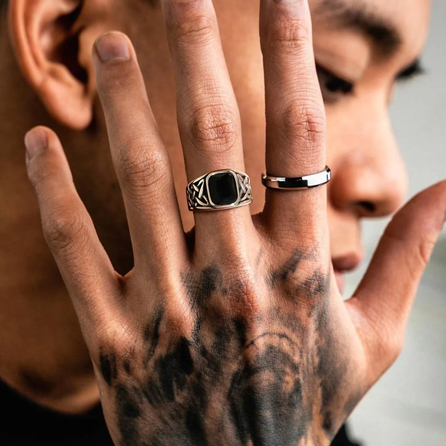 August 1Pc Ring