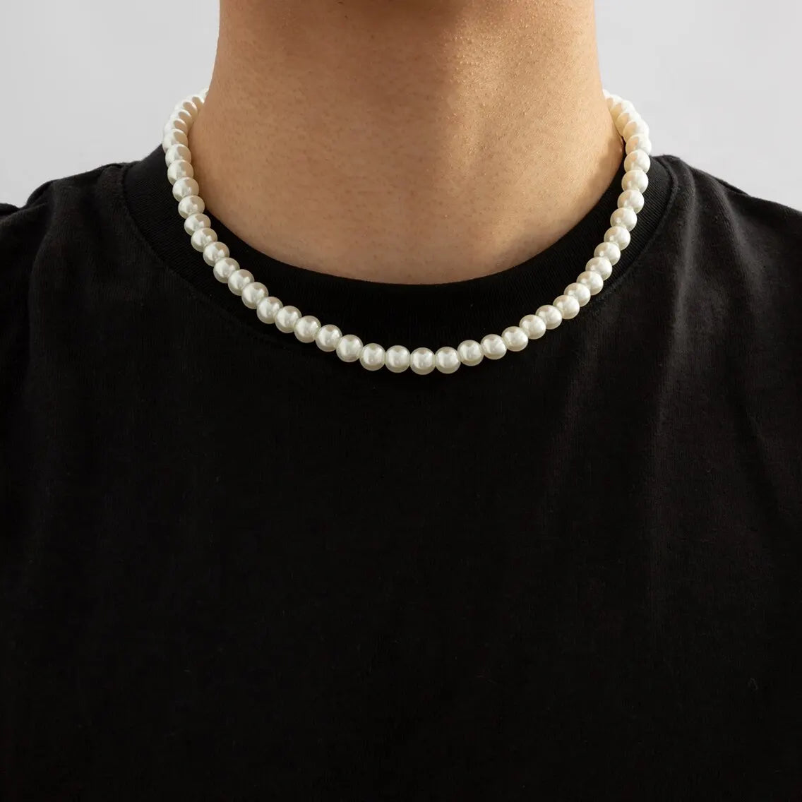 Finnegan Imitation Pearl Necklace