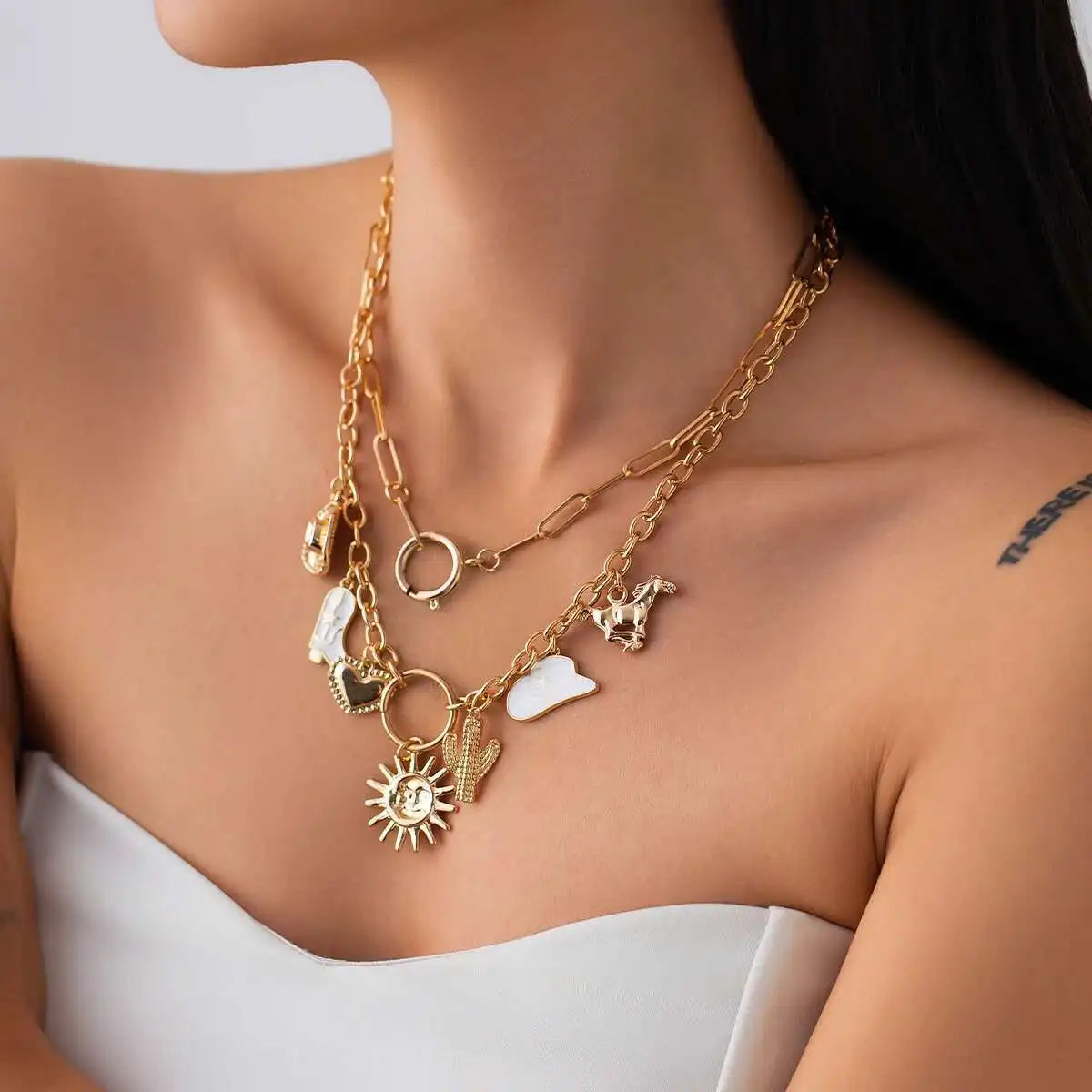Eva Pendant Choker 2Pcs/Set