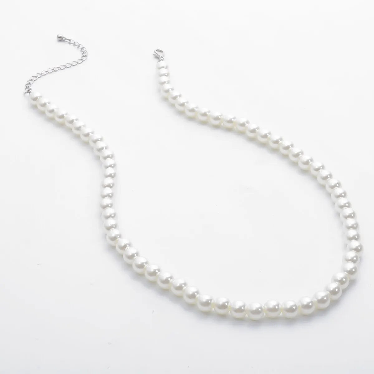 Finnegan Imitation Pearl Necklace