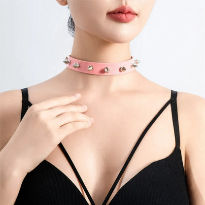 Nina Spiked Choker