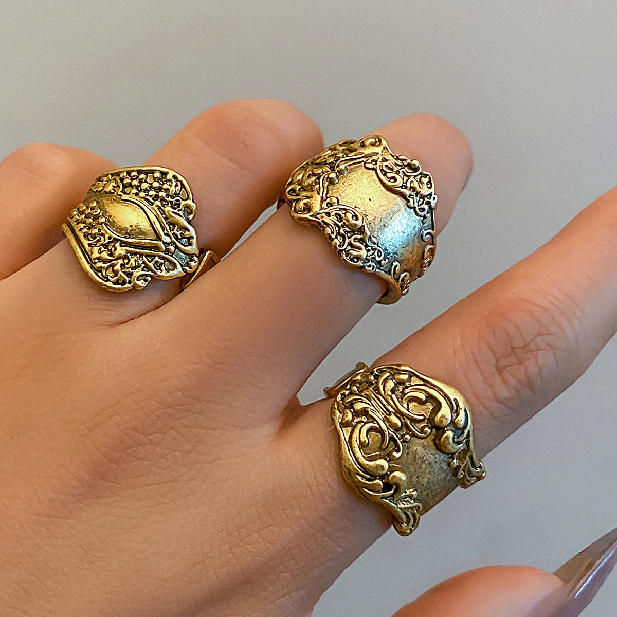 Moira Adjustable 8Pcs Set Rings