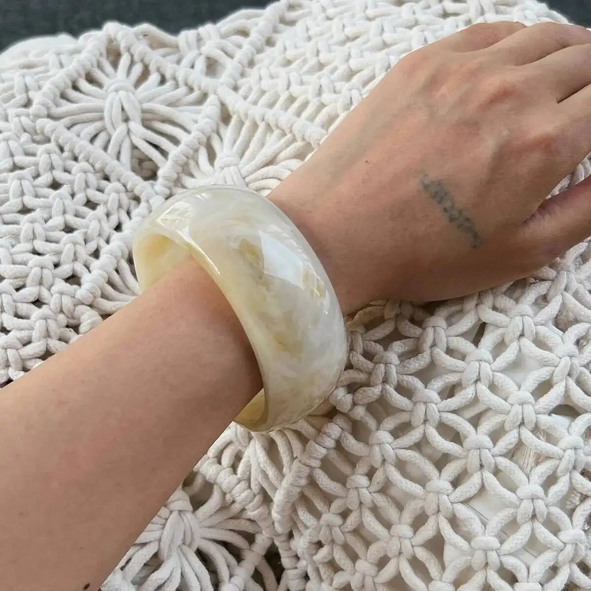 Taya Resin Acrylic Bangle