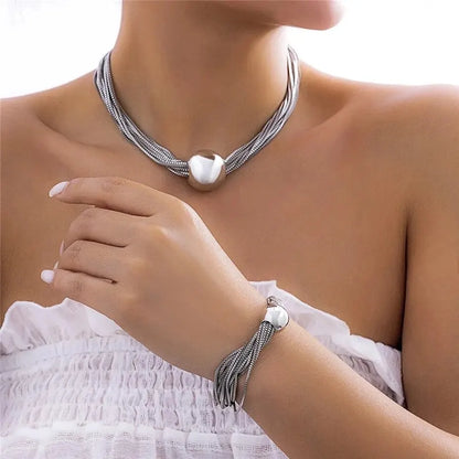 Amara Necklace and Bracelet Set