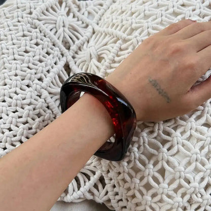 Taya Resin Acrylic Bangle