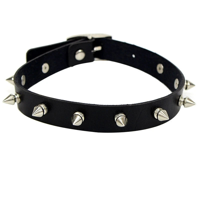 Nina Spiked Choker