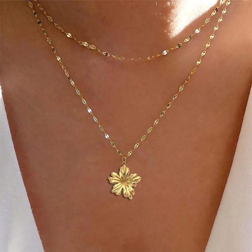 Alice Floral Double-Layer Pendant Necklace