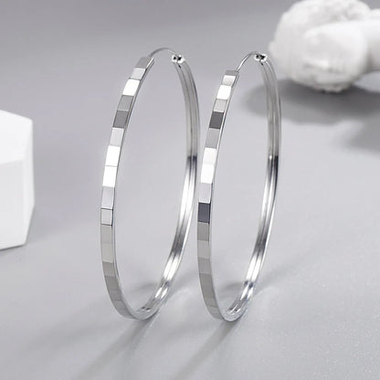 Saylor Hoop Earrings