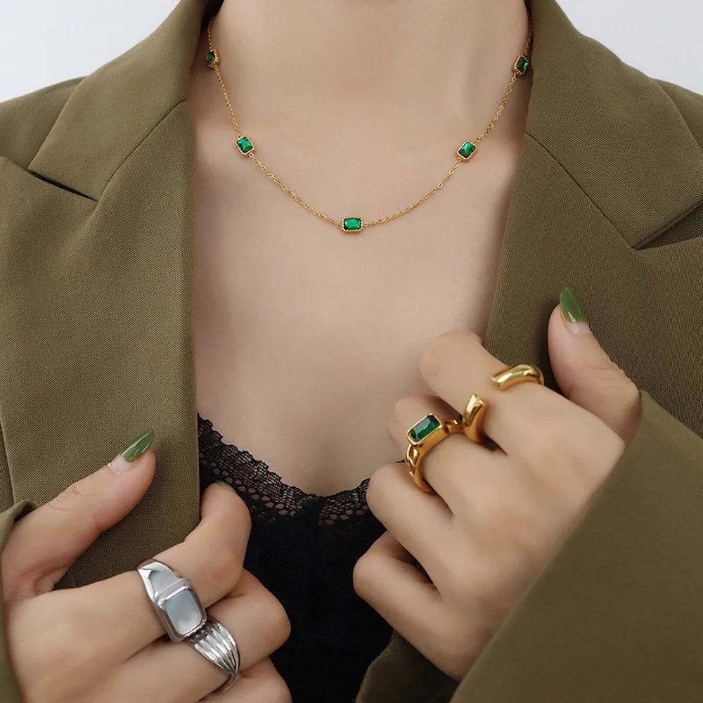 Jeslyn Necklace