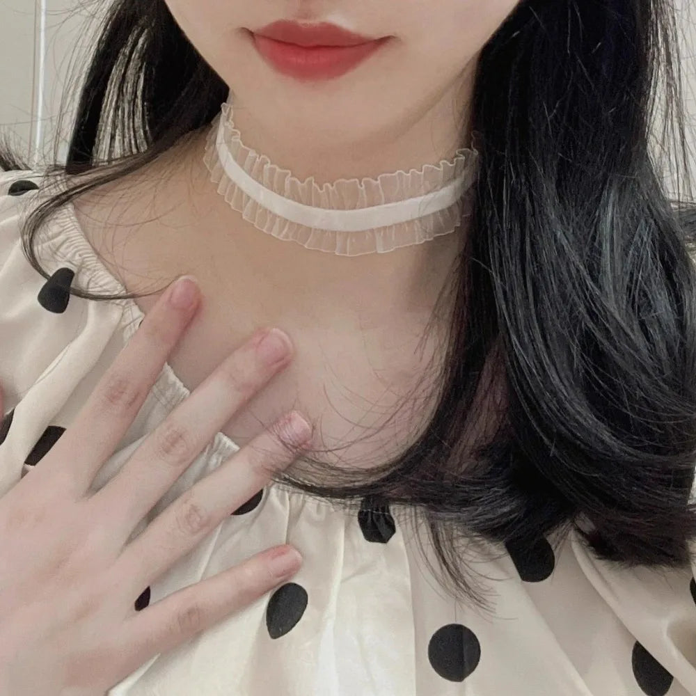 Clover Lace Choker
