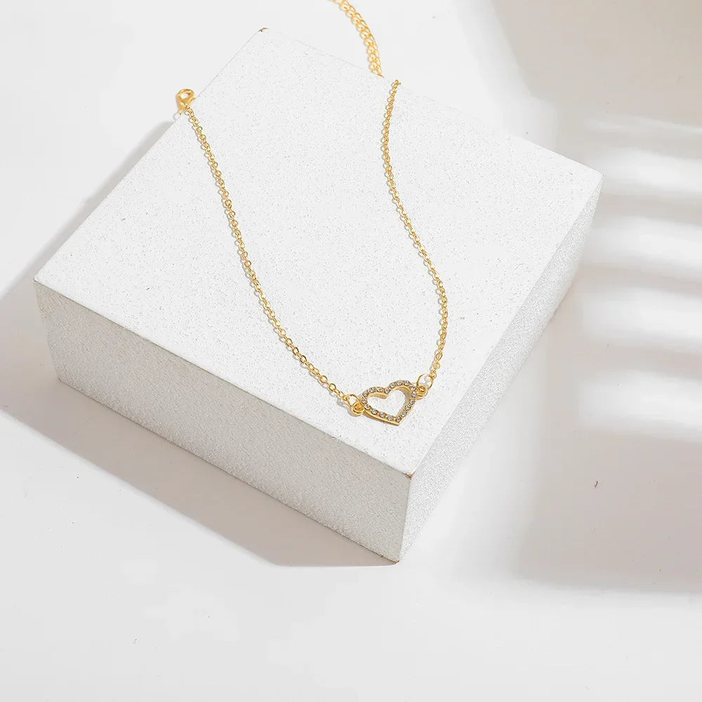 Kari Heart Pendant Necklace