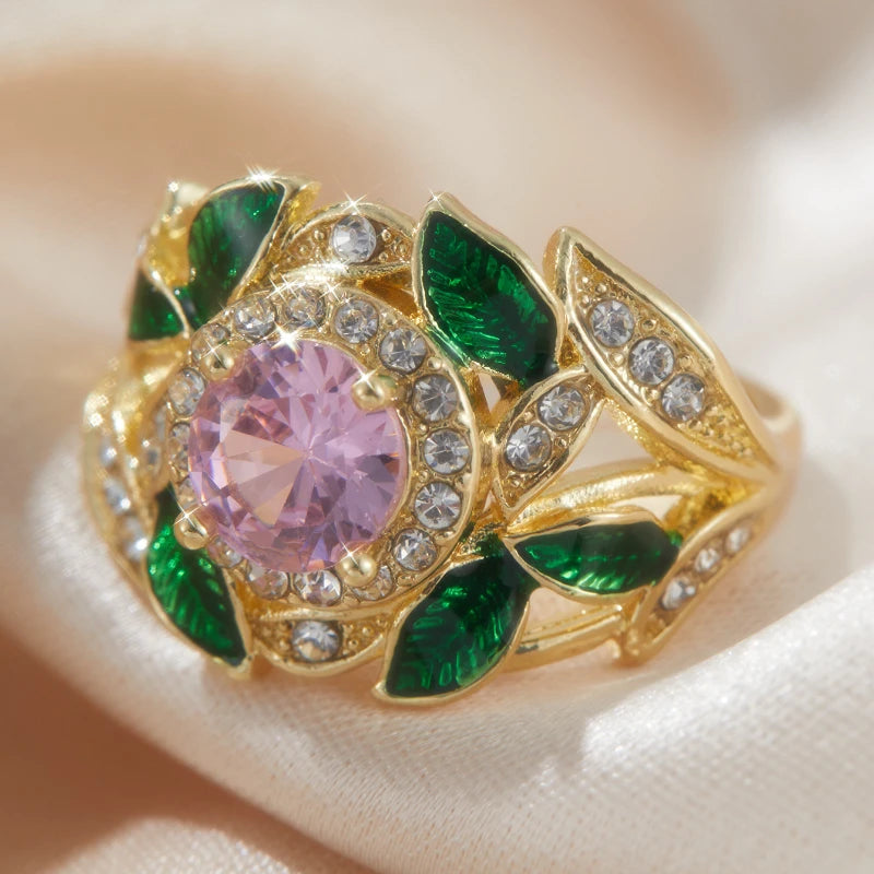 Iris Luxurious Ring